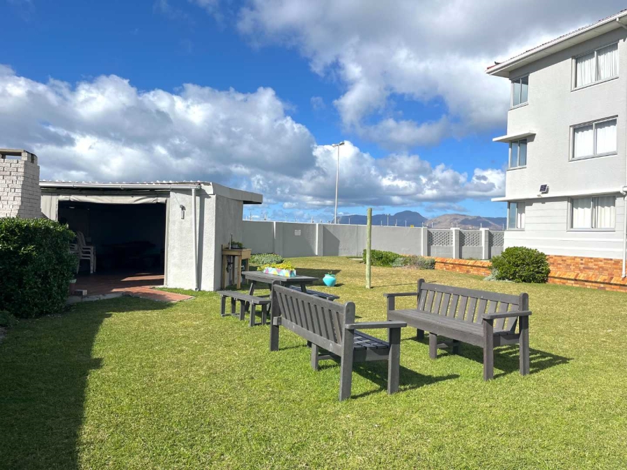 2 Bedroom Property for Sale in Muizenberg Western Cape